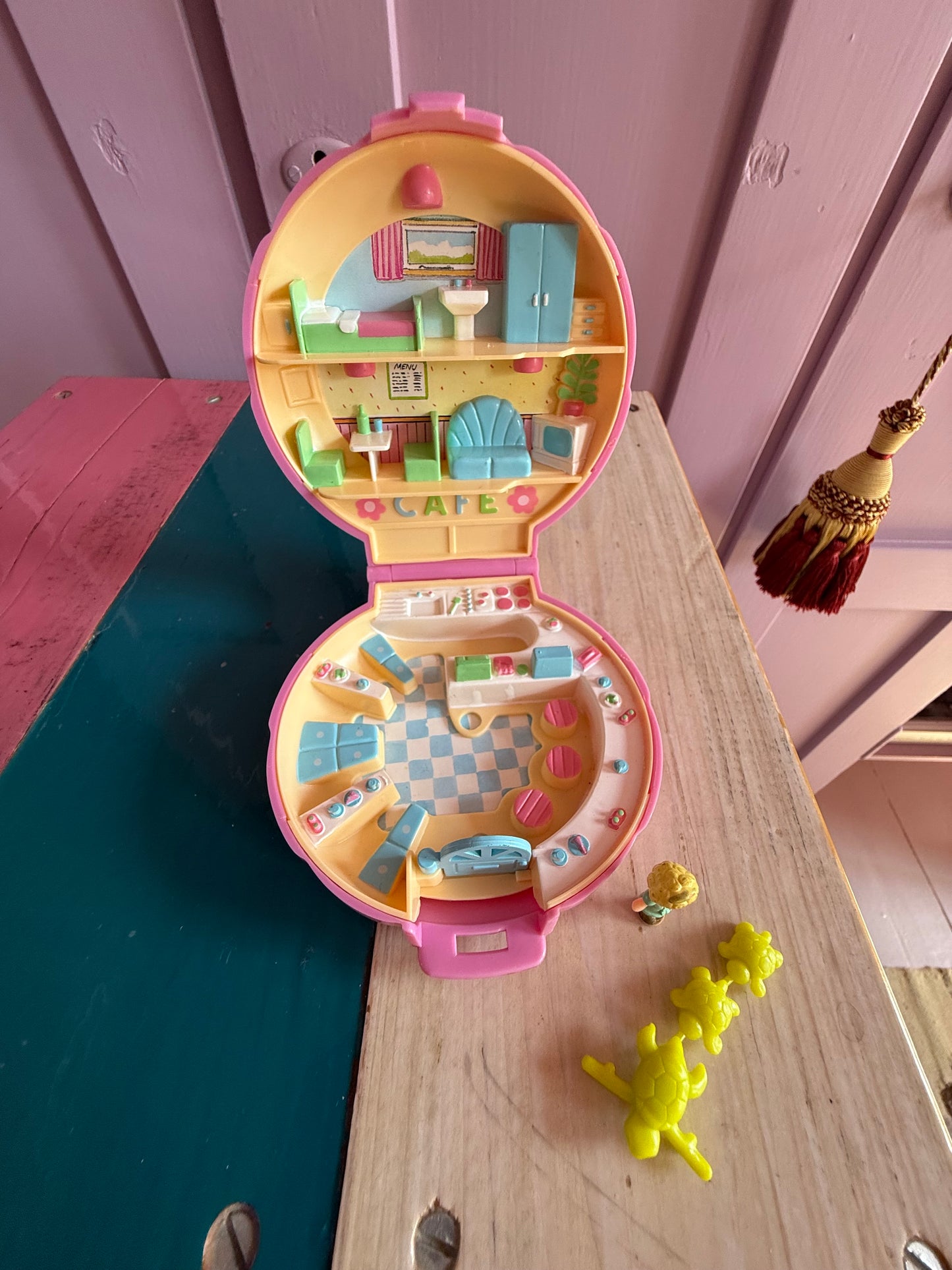 POLLY POCKET SET OF TWO NR. 2
