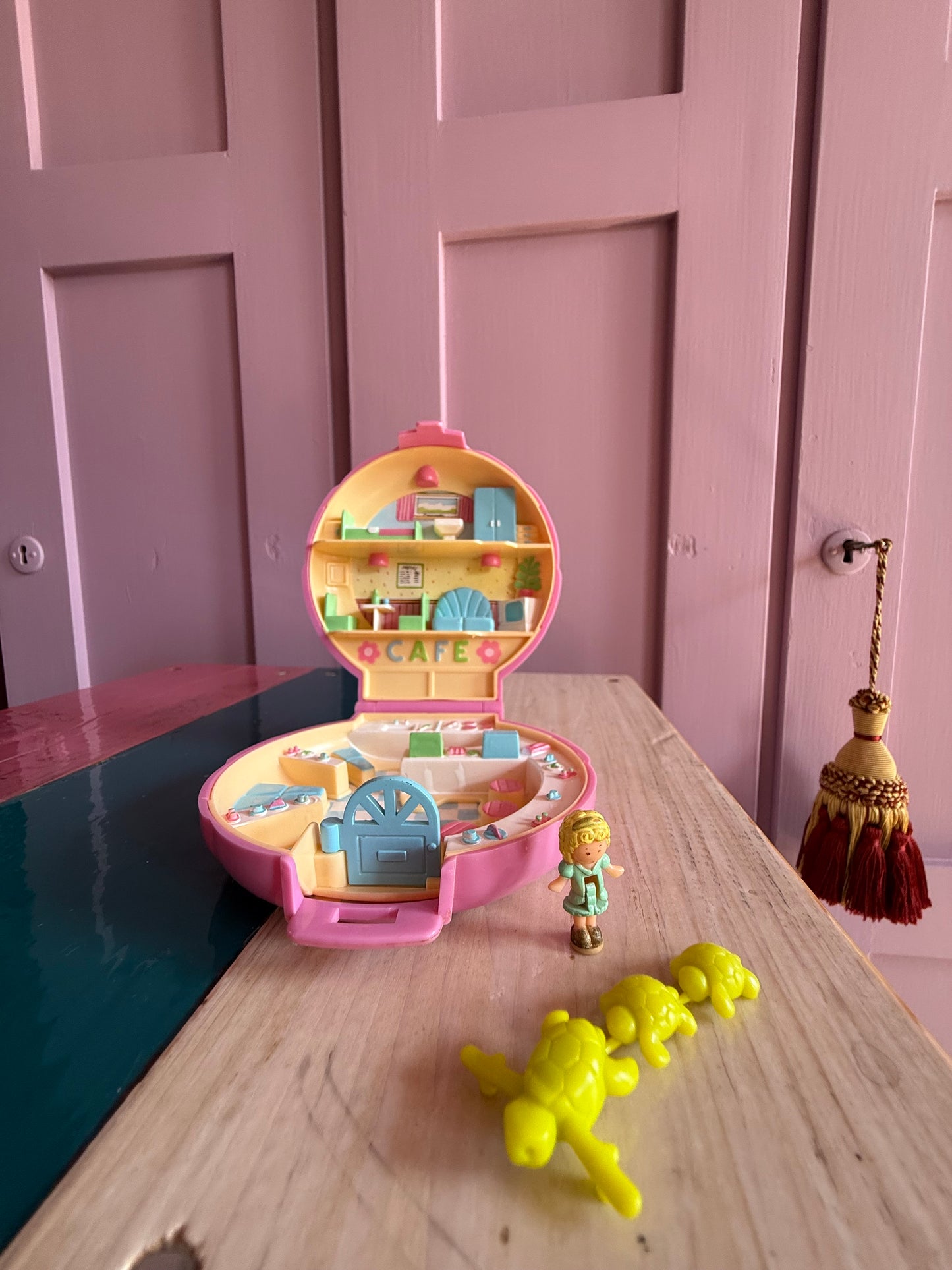 POLLY POCKET SET OF TWO NR. 2