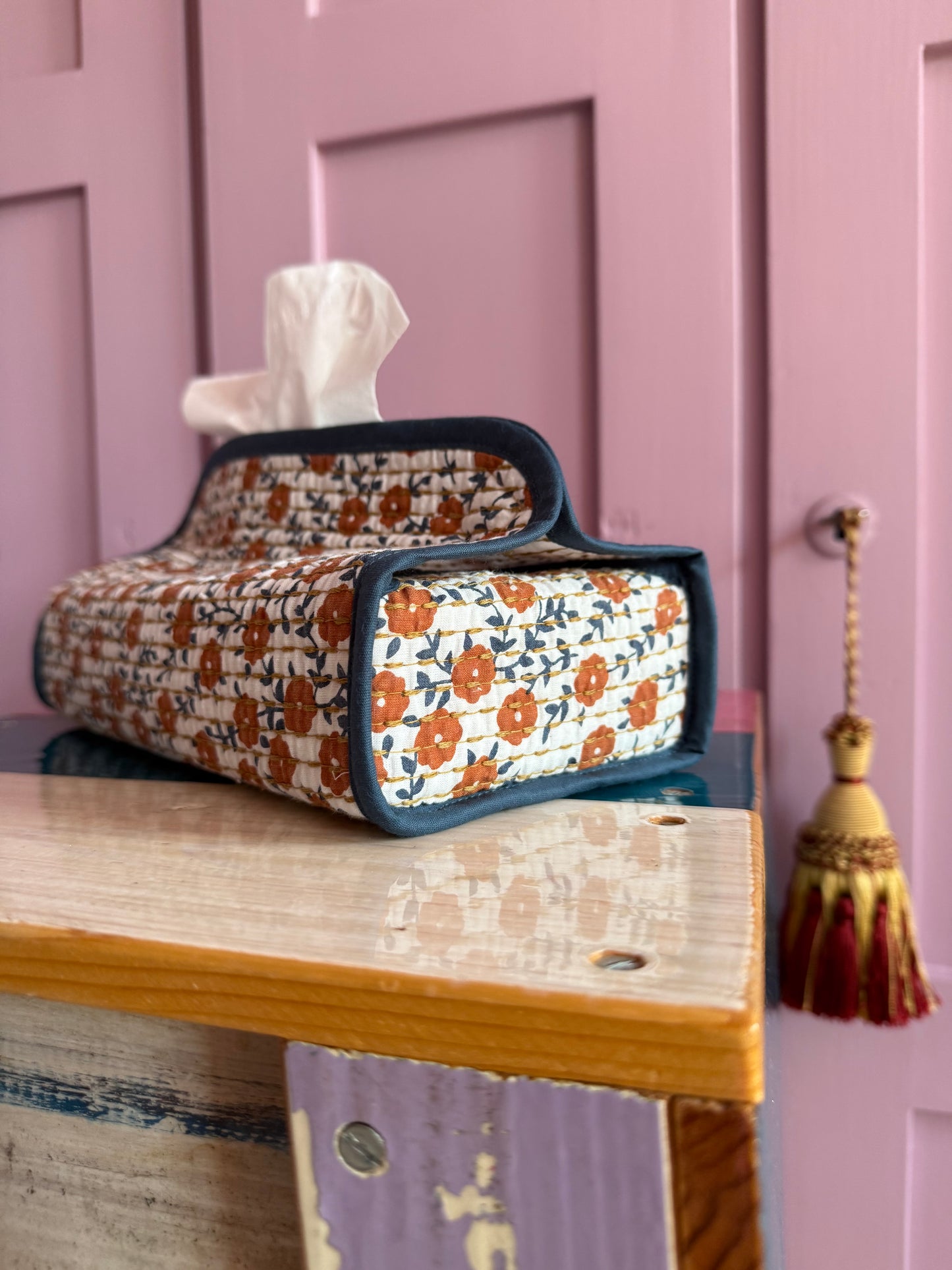 TISSUE BOX HOLDER - CRÈME de la CRÈME à la HELLE