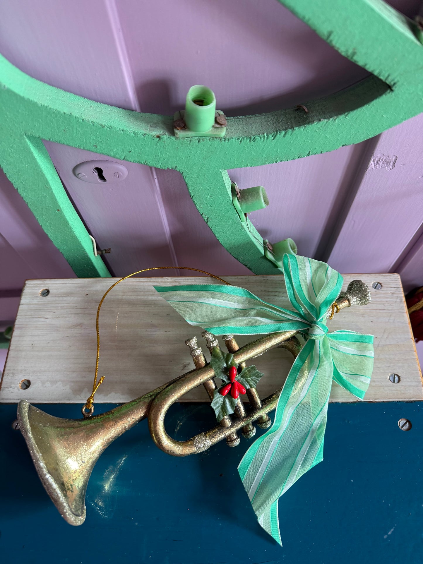 CHRISTMAS TRUMPET
