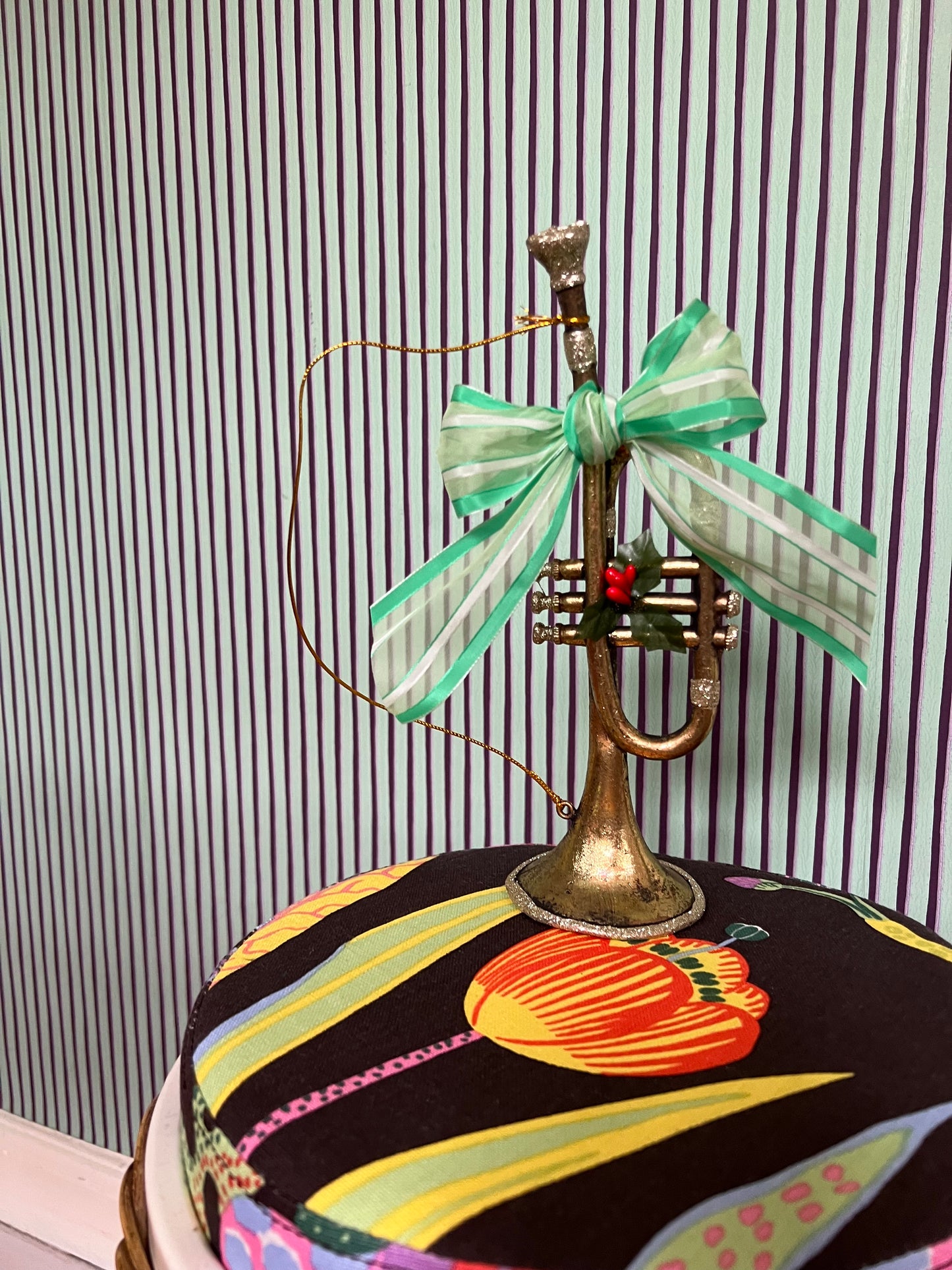 CHRISTMAS TRUMPET