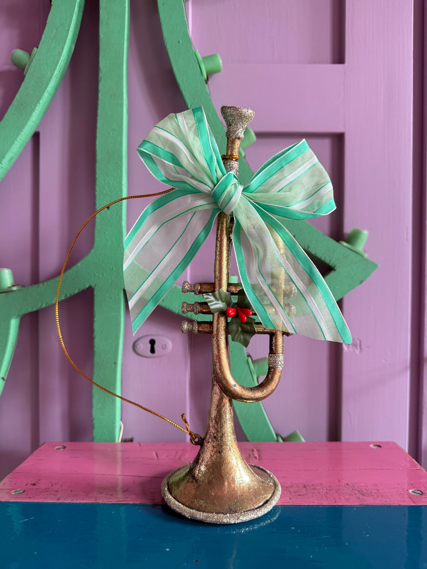 CHRISTMAS TRUMPET