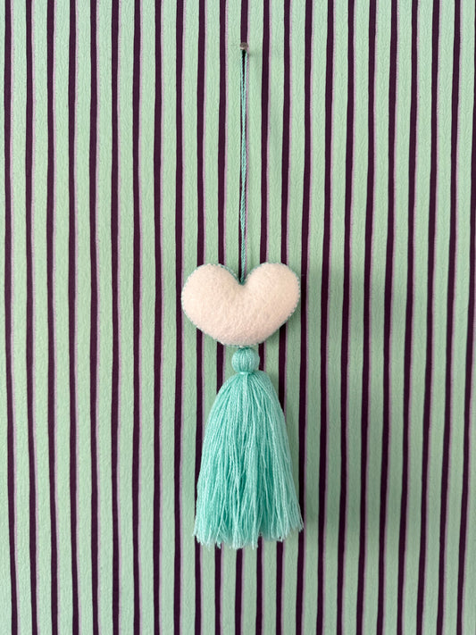 EMBROIDED EASTER HEART NR. 2