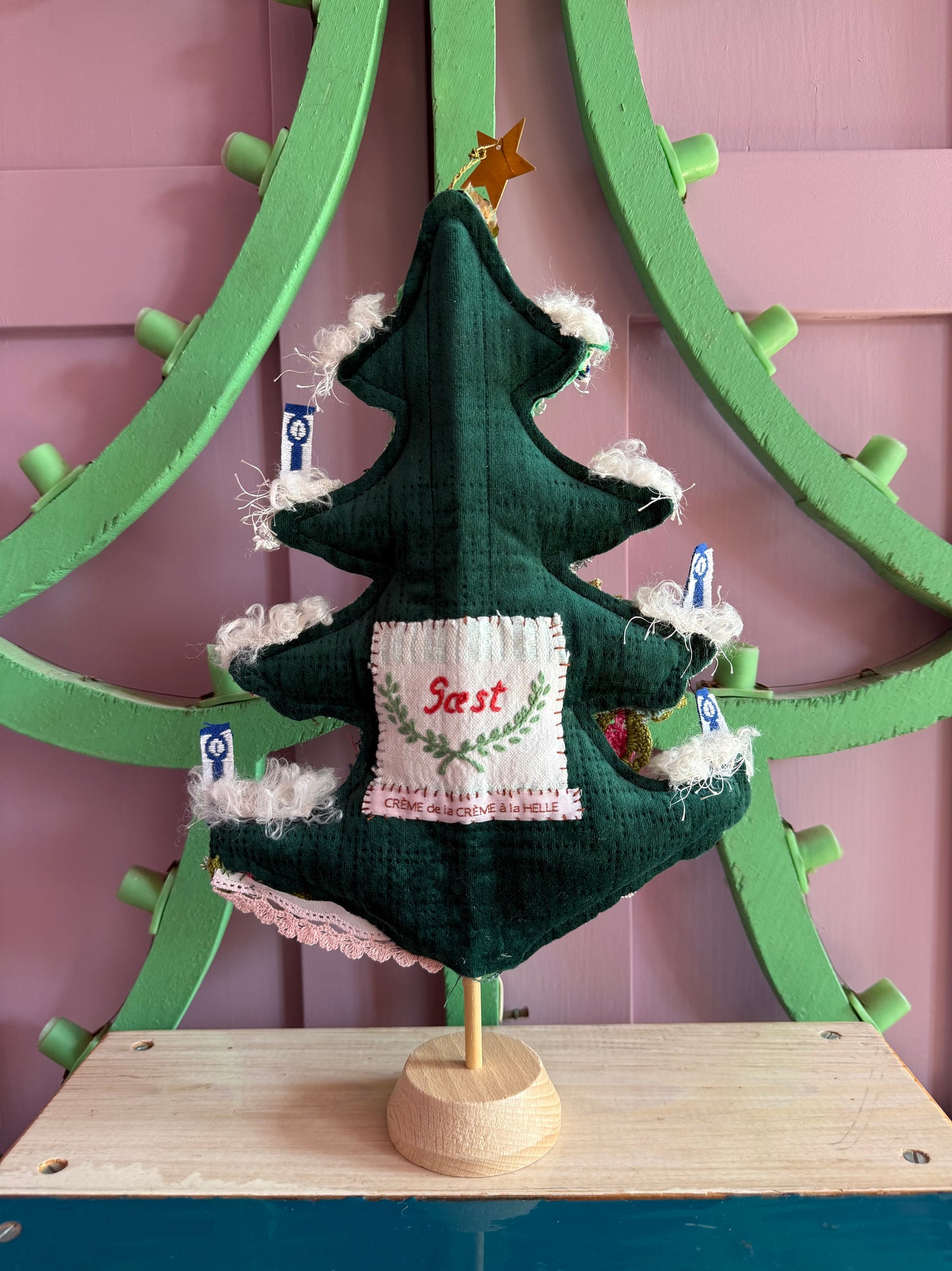 CHRISTMAS TREE NR. 2 - CRÈME de la CRÈME à la HELLE