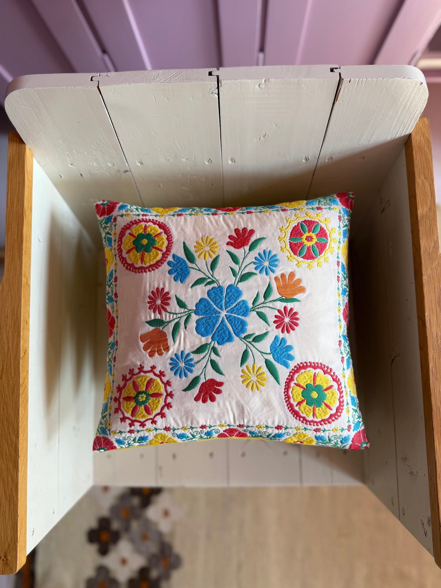 LE PETIT PILLOW NR. 2 - CRÈME de la CRÈME à la HELLE