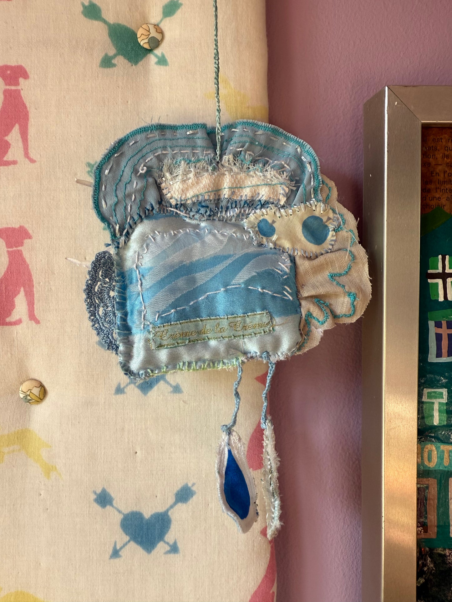 WALL DECORATION CLOUD NO. 4 - CRÈME de la CRÈME à la HELLE