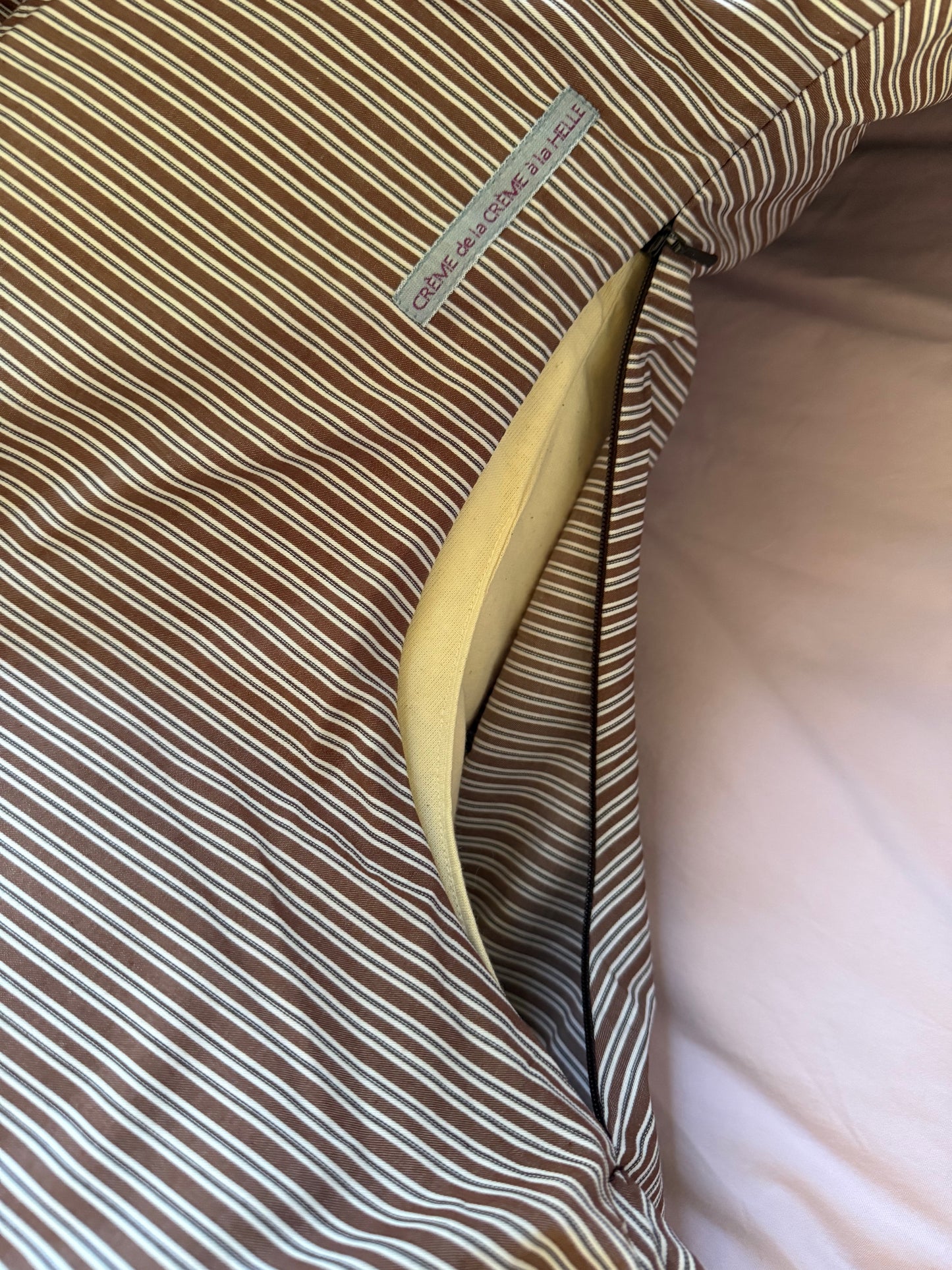 NURSING PILLOW NO. 2 - CRÈME de la CRÈME à la HELLE