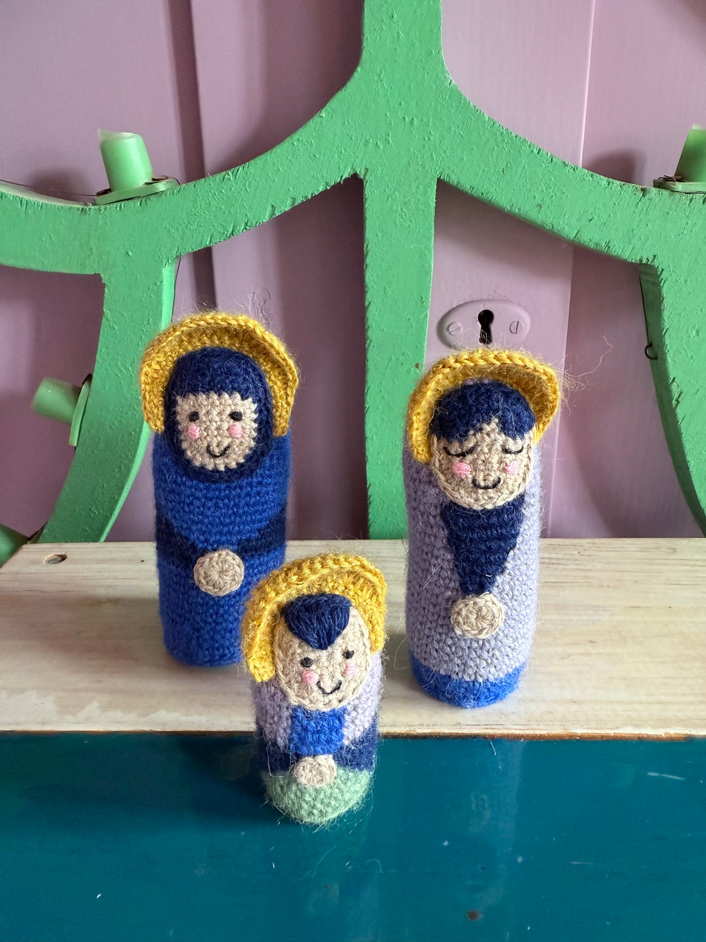 THE HOLY FAMILY - CRÈME de la CRÈME à la HELLE