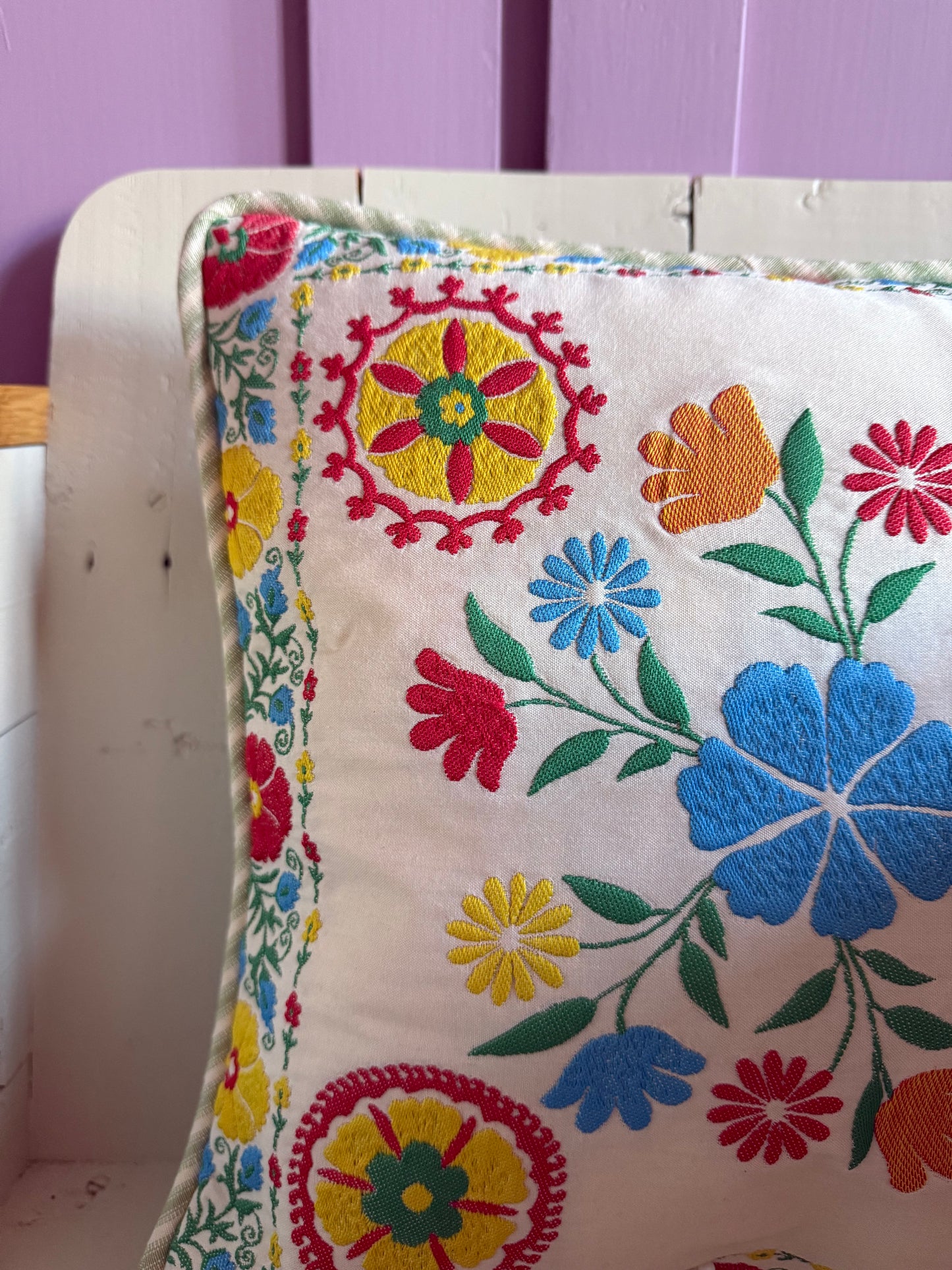 LE PETIT PILLOW NR. 1 - CRÈME de la CRÈME à la HELLE