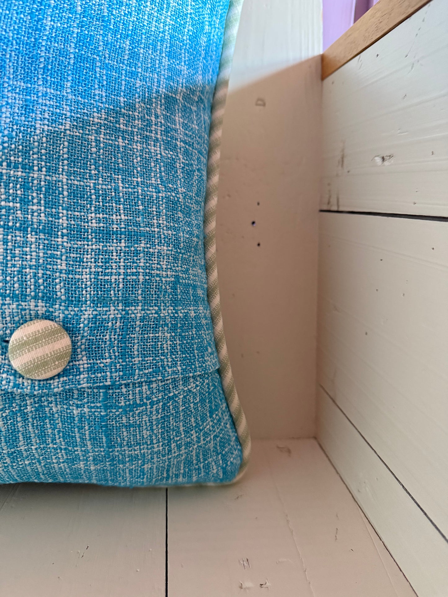 LE PETIT PILLOW NR. 1 - CRÈME de la CRÈME à la HELLE