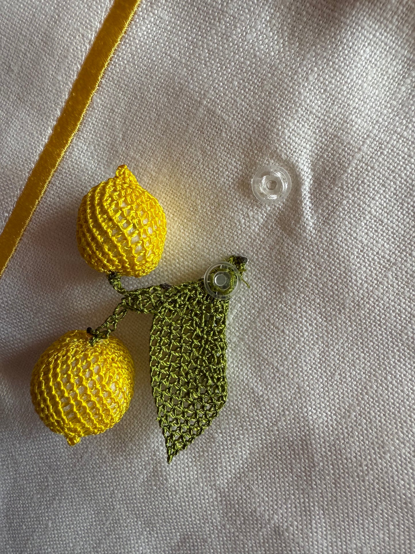 NAPKIN WITH LEMON