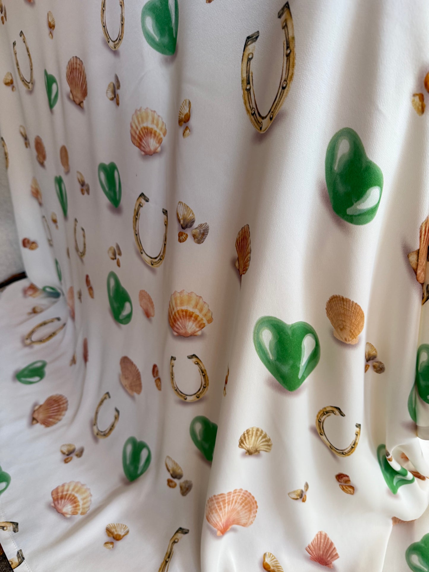 LUCKY TABLE CLOTH