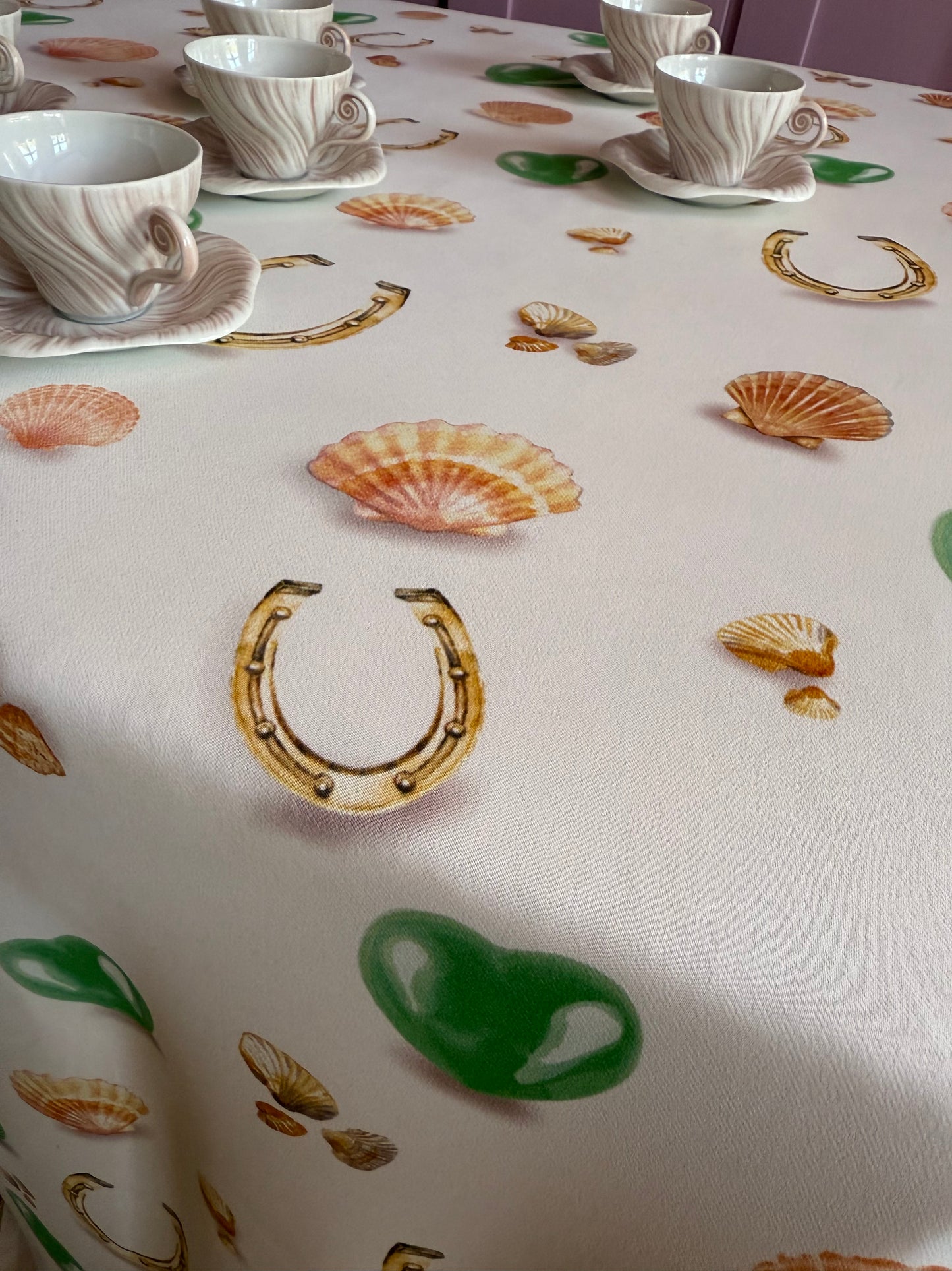 LUCKY TABLE CLOTH