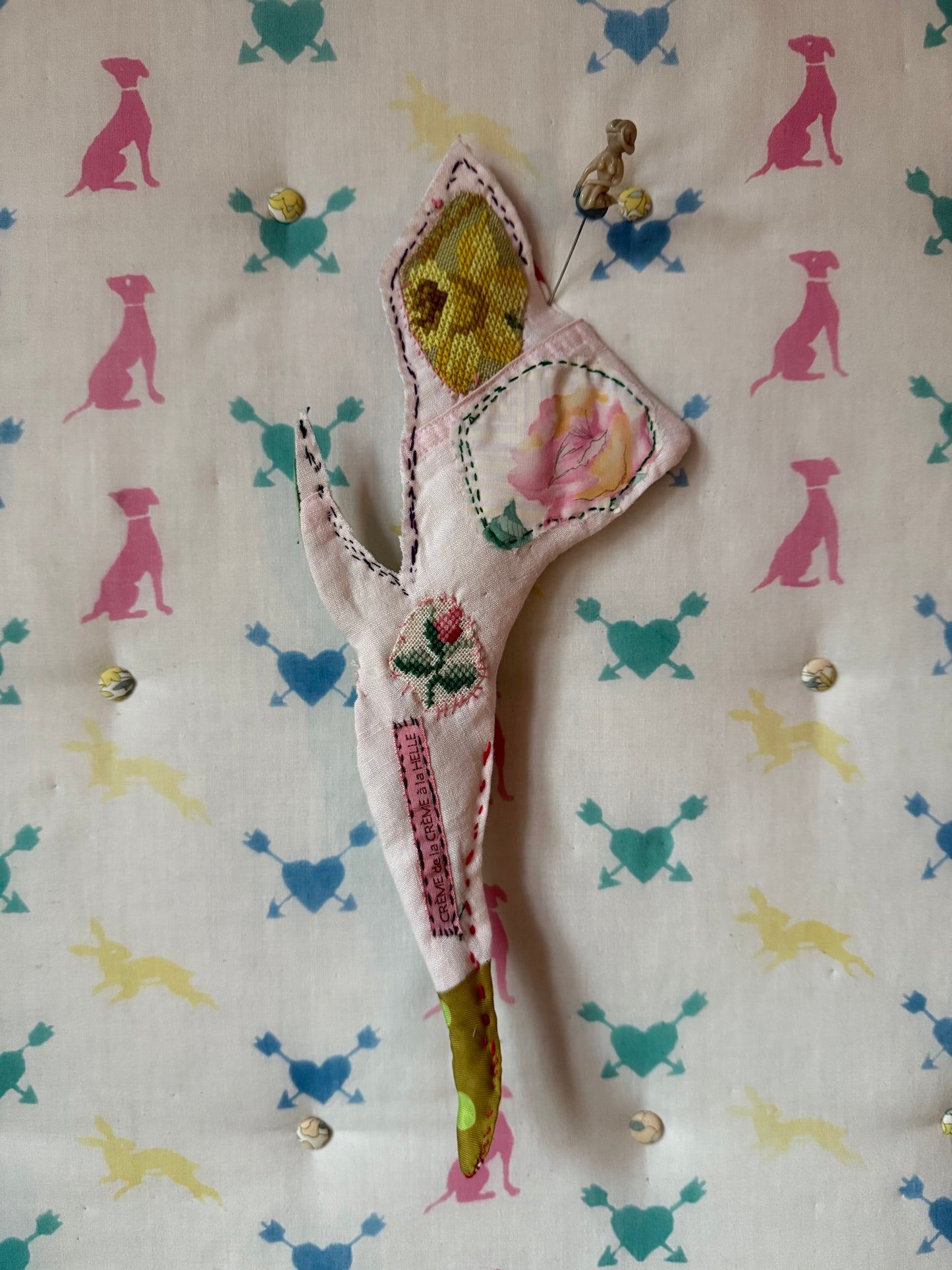 PRESSED FLOWER NO. 8 - CRÈME de la CRÈME à la HELLE