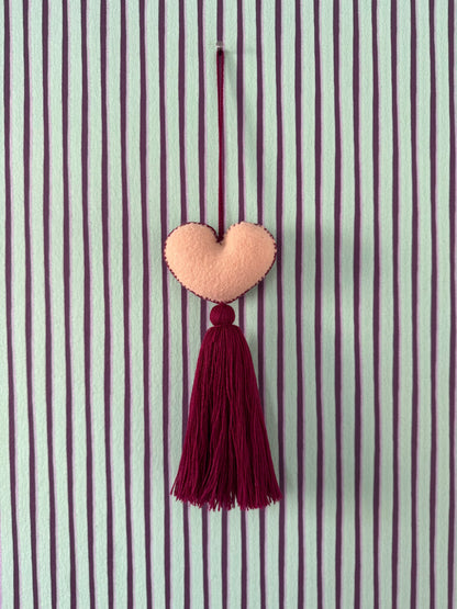 EMBROIDED CHRISTMAS HEART NR. 2