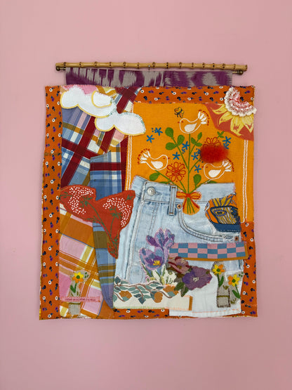 FLOWER AND JEANS TAPESTRY - CRÈME de la CRÈME à la HELLE