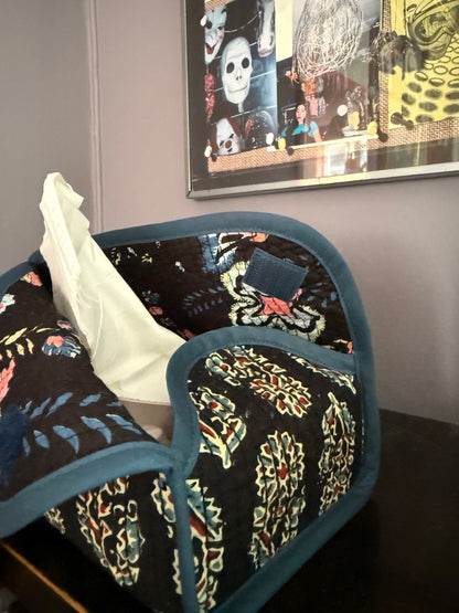 TISSUE BOX HOLDER - CRÈME de la CRÈME à la HELLE