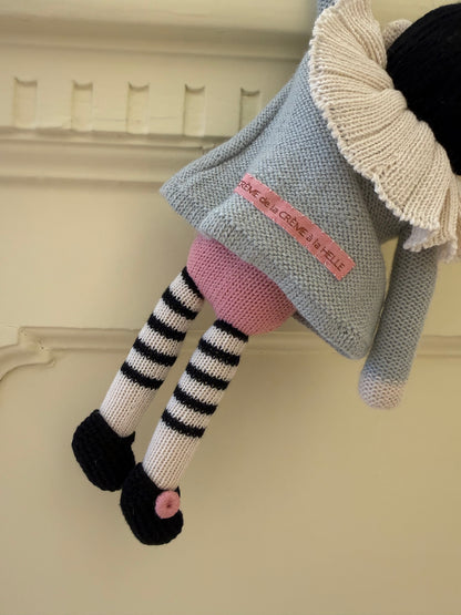 COLUMBINE DOLL - CRÈME de la CRÈME à la HELLE