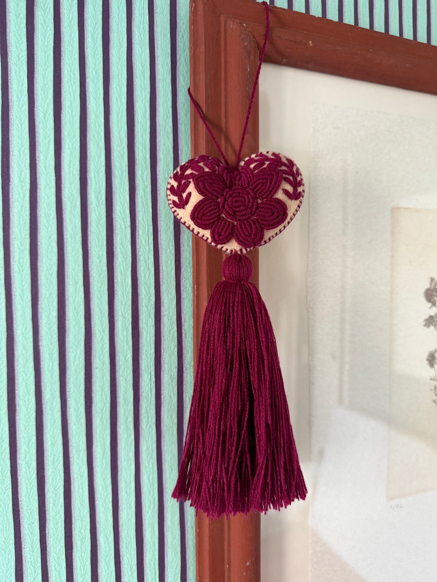 EMBROIDED CHRISTMAS HEART NR. 2