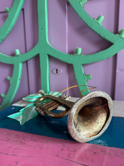 CHRISTMAS TRUMPET