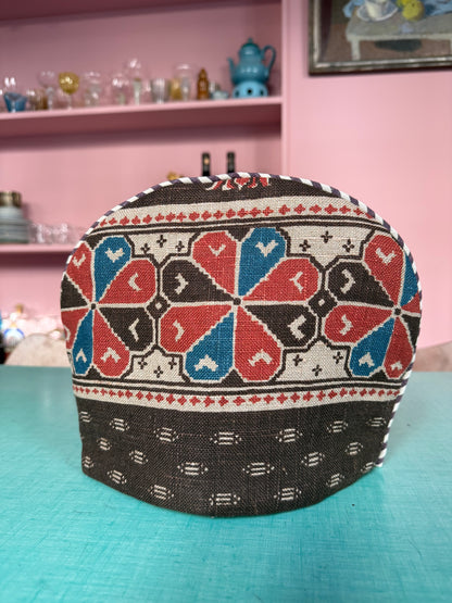 LITTLE TINY CUP COZY - CRÈME DE LA CRÈME A LA HELLE