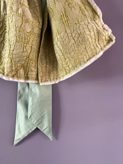 BOW DECORATION BOUCLÉ - CRÈME de la CRÈME à la HELLE