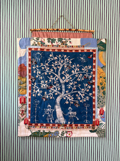 TAPESTRY 'UNDER THE TREE' - CRÈME de la CRÈME à la HELLE