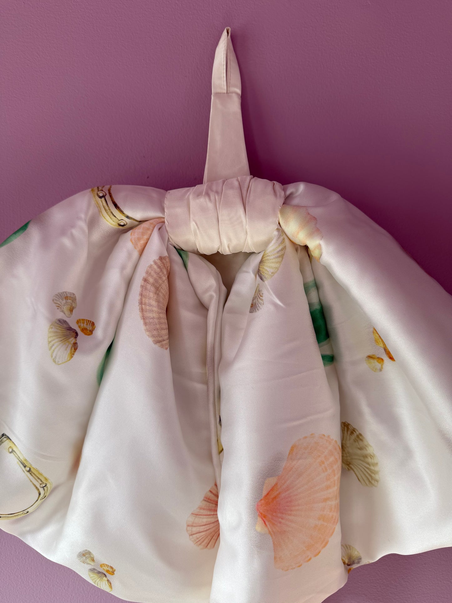 BOW DECORATION SCISSORS POTTS - CRÈME de la CRÈME à la HELLE