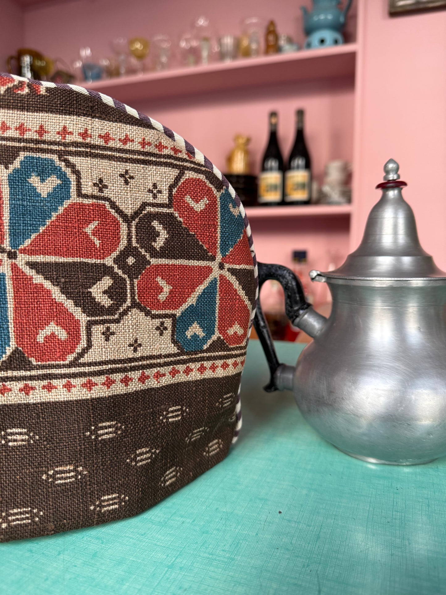 LITTLE TINY CUP COZY - CRÈME DE LA CRÈME A LA HELLE