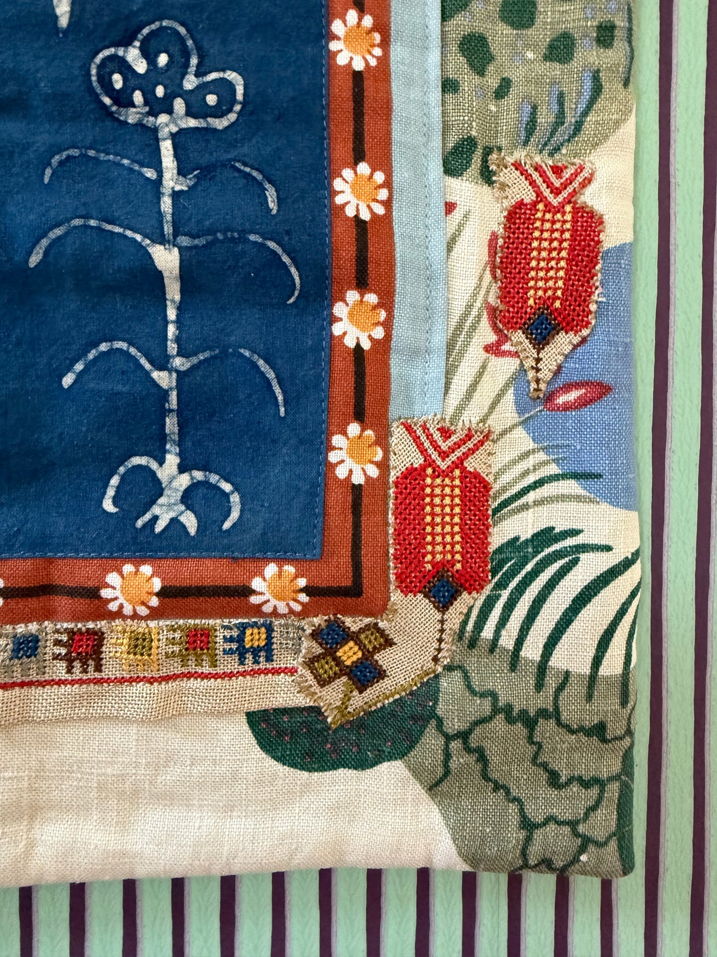 TAPESTRY 'UNDER THE TREE' - CRÈME de la CRÈME à la HELLE