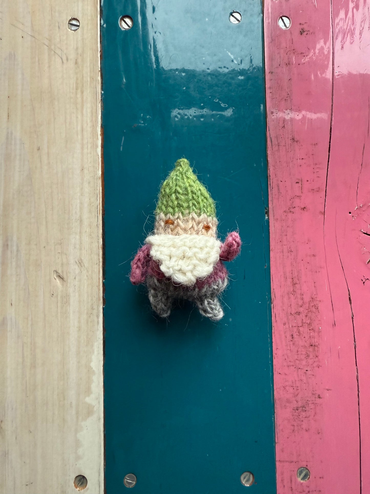 LE PETIT EASTER ELF - CRÈME de la CRÈME à la HELLE