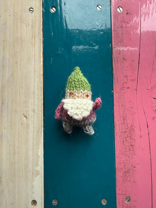 LE PETIT EASTER ELF - CRÈME de la CRÈME à la HELLE