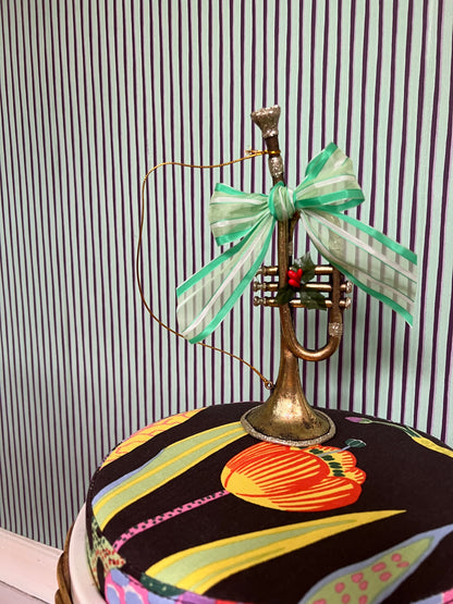 CHRISTMAS TRUMPET