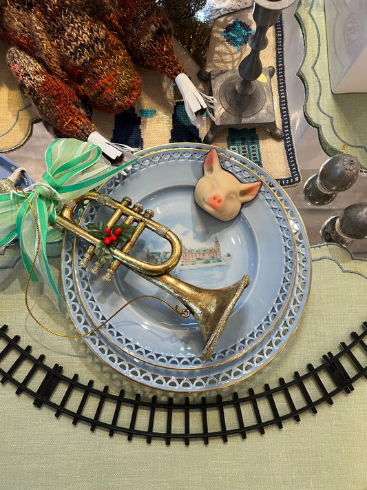 CHRISTMAS TRUMPET