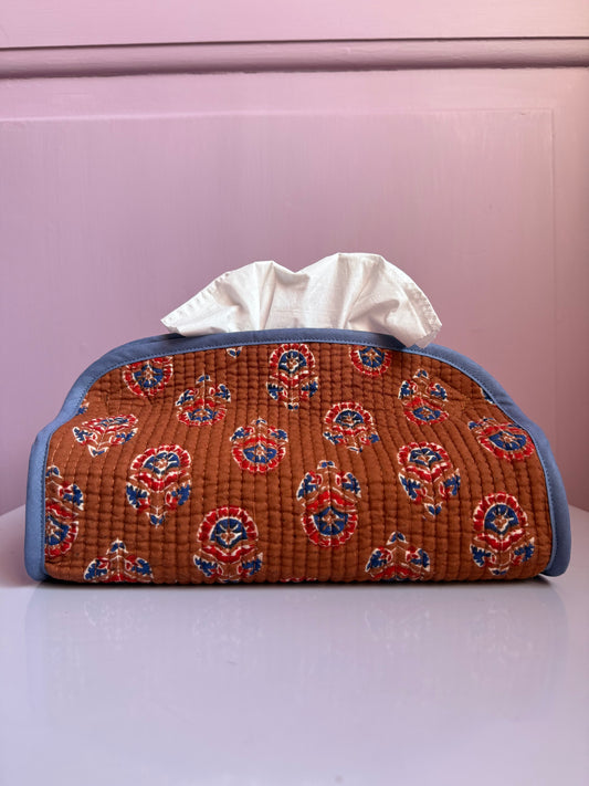 TISSUE BOX HOLDER - CRÈME de la CRÈME à la HELLE