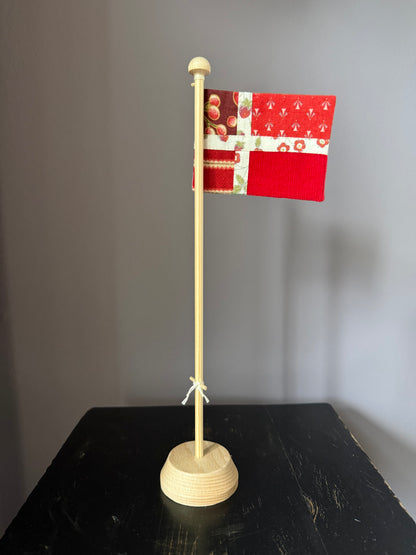 THE DANNEBROG PATCHWORK - CRÈME de la CRÈME à la HELLE