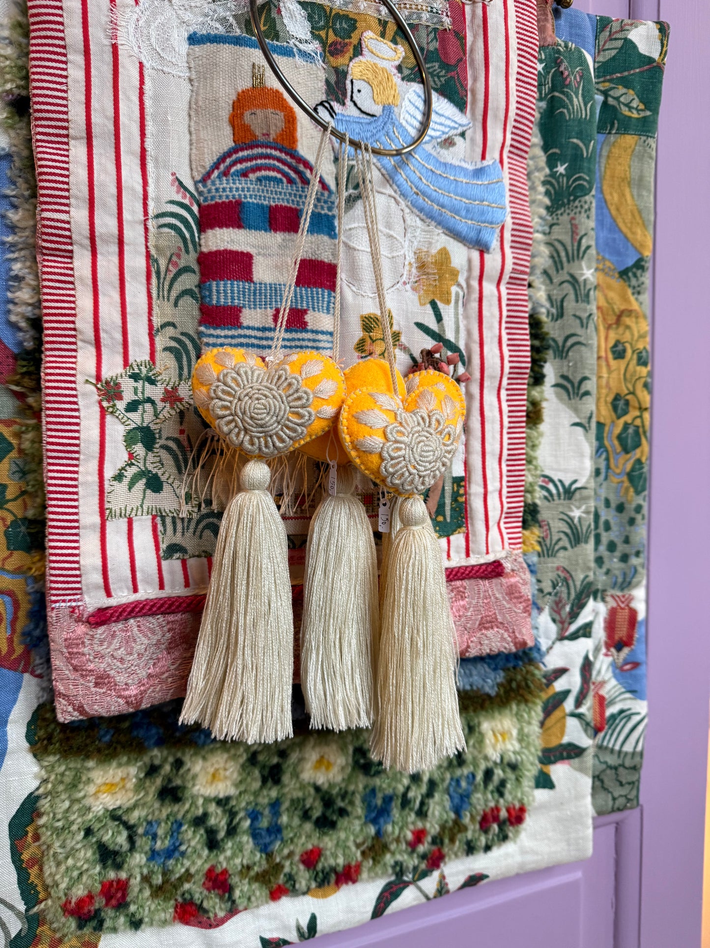 EMBROIDED EASTER HEART NR. 1