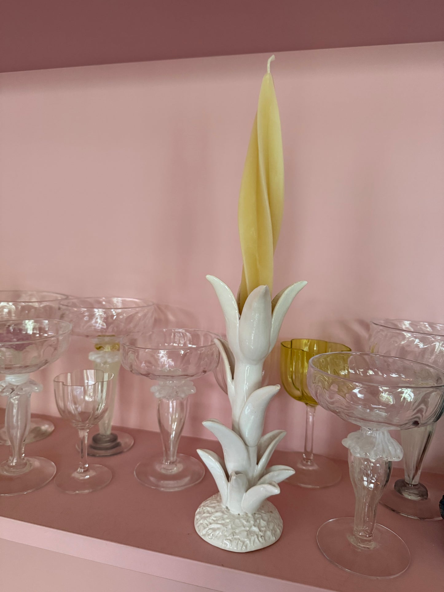 TWISTED BEESWAX CANDLE - SCENT OF HONEY CANDLES