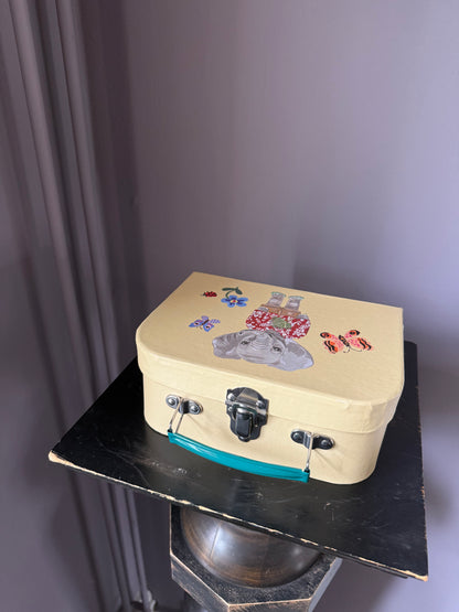 PETITE SUITCASE - NATHALIE LÉTÉ