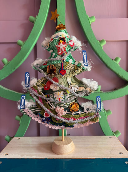 CHRISTMAS TREE NR. 2 - CRÈME de la CRÈME à la HELLE