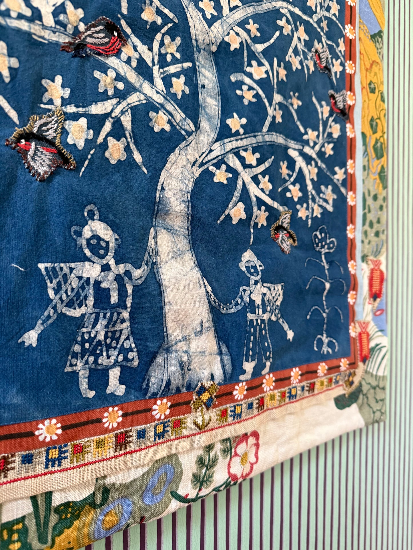 TAPESTRY 'UNDER THE TREE' - CRÈME de la CRÈME à la HELLE