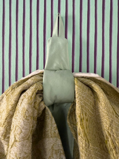 BOW DECORATION BOUCLÉ - CRÈME de la CRÈME à la HELLE