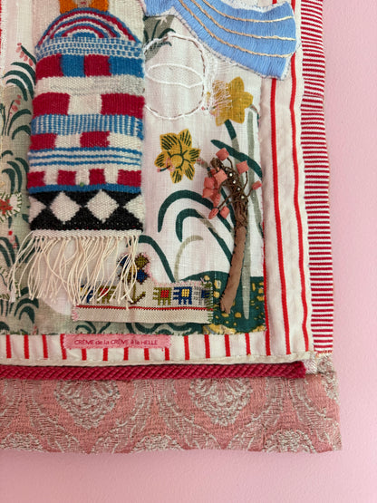 TAPESTRY 'THE PRINCESS AND THE PEA' - CRÈME de la CRÈME à la HELLE