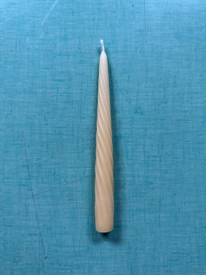 SWIRLED BEESWAX CANDLE - SCENT OF HONEY CANDLES