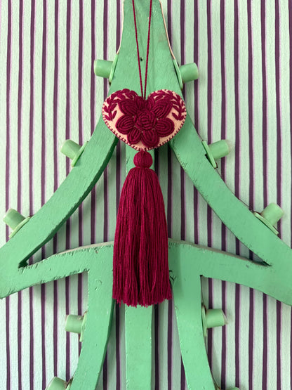 EMBROIDED CHRISTMAS HEART NR. 2