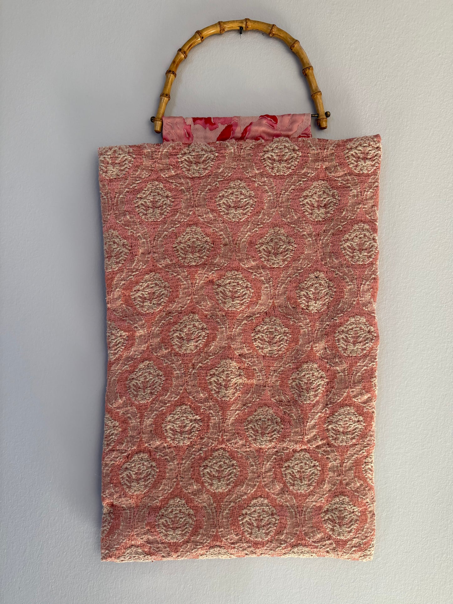 TAPESTRY 'THE PRINCESS AND THE PEA' - CRÈME de la CRÈME à la HELLE