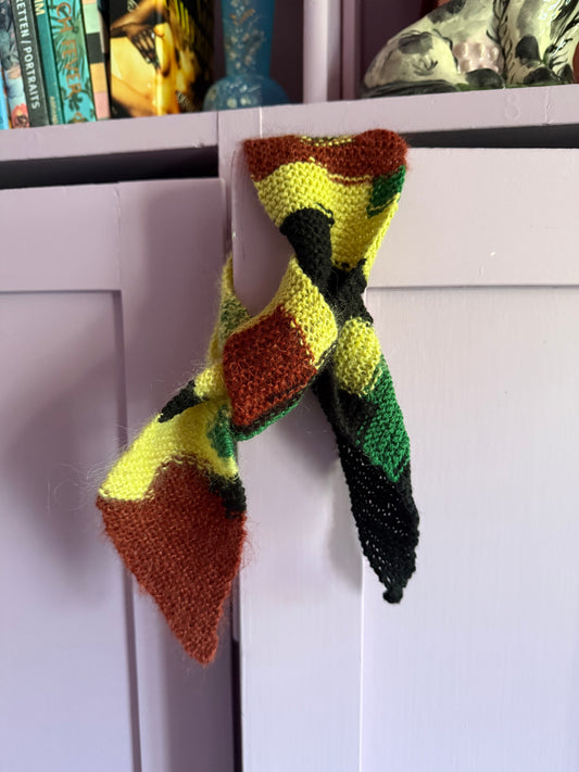 THE ARTIST' FAVORITE SCARF
