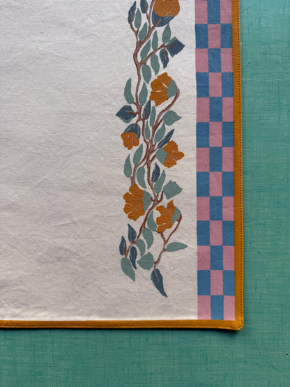 4 PLACEMATS