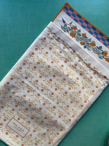 4 PLACEMATS
