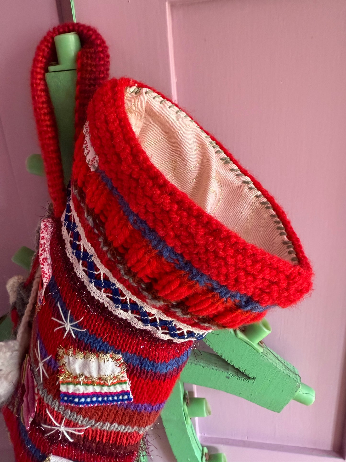 SANTA'S CHRISTMAS SOCK RED - CRÈME de la CRÈME à la HELLE